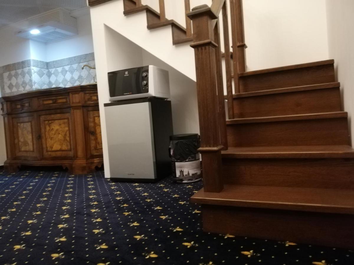 Weiss Little Palace Brassó Kültér fotó