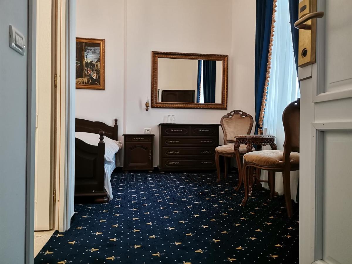 Weiss Little Palace Brassó Kültér fotó
